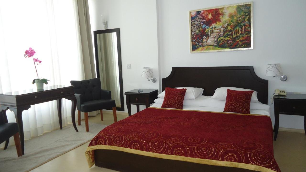 Ada Beach Hotel Krini Extérieur photo