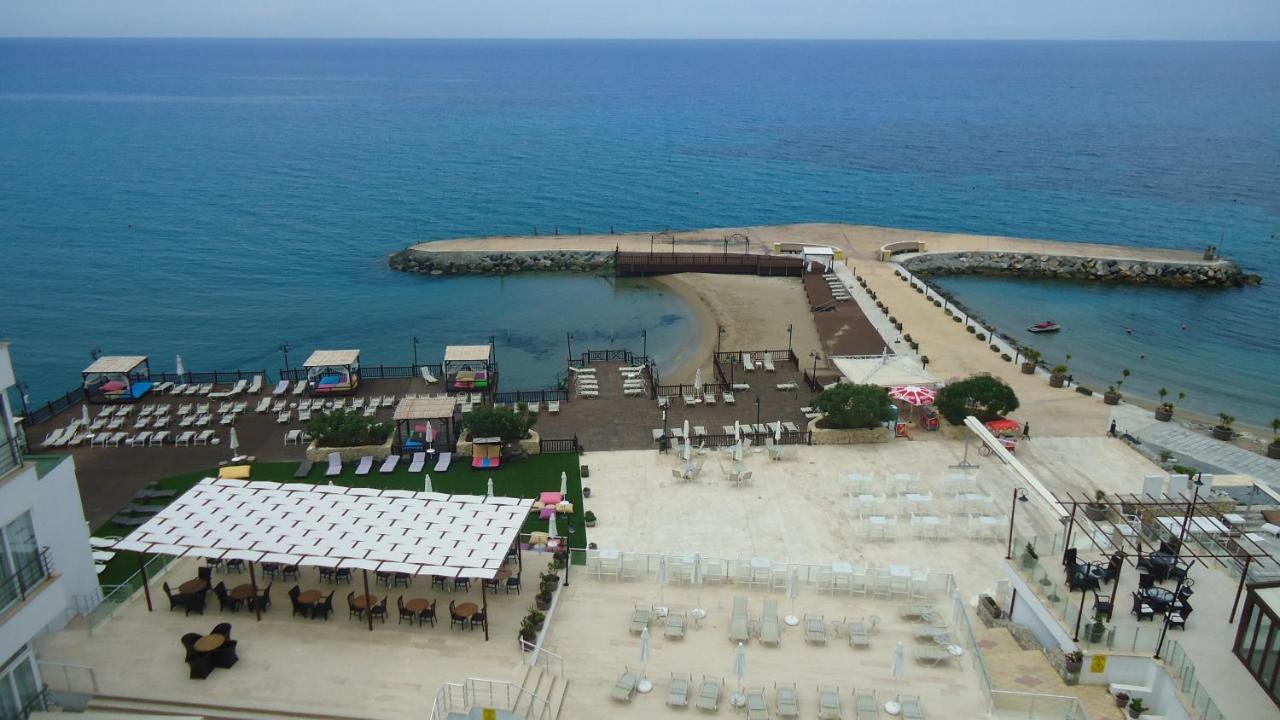 Ada Beach Hotel Krini Extérieur photo