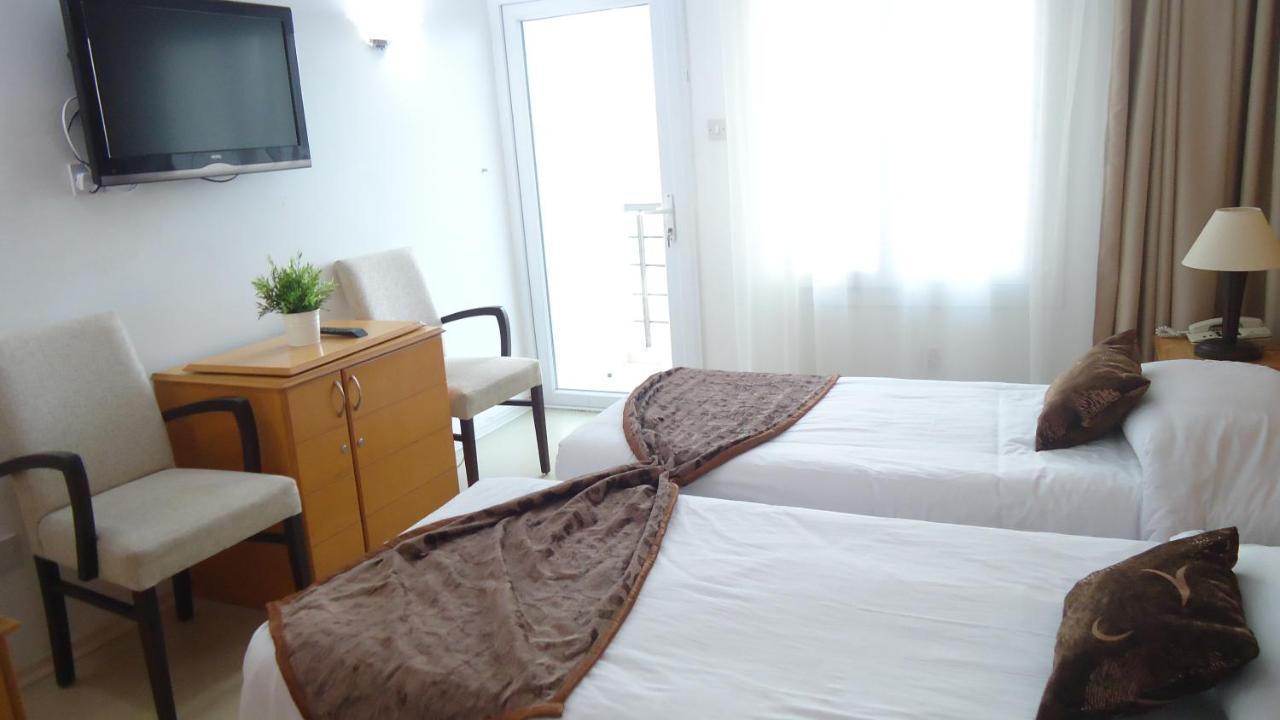 Ada Beach Hotel Krini Extérieur photo